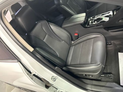 Used 2023 Buick Envision Essence image 25