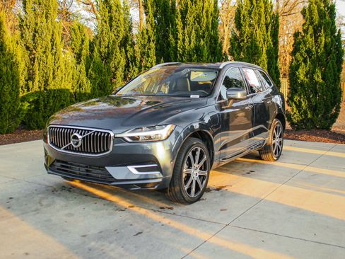 Used 2019 Volvo XC60 T8 Inscription w/ Advanced Package image 5