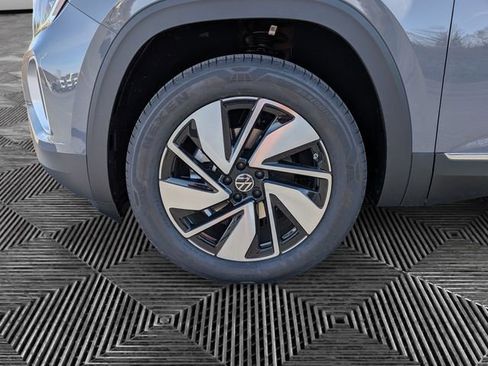 New 2026 Volkswagen Atlas SEL image 9