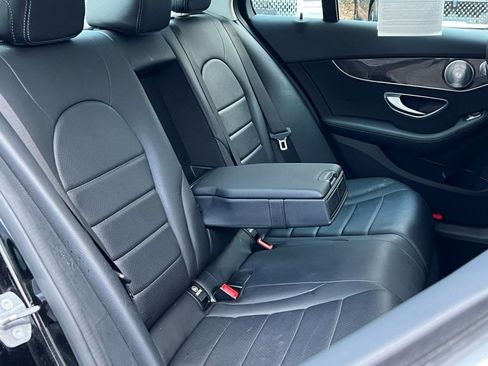 Used 2018 Mercedes-Benz C 300 4MATIC Sedan image 11