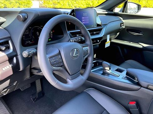 New 2026 Lexus UX 300h FWD image 10