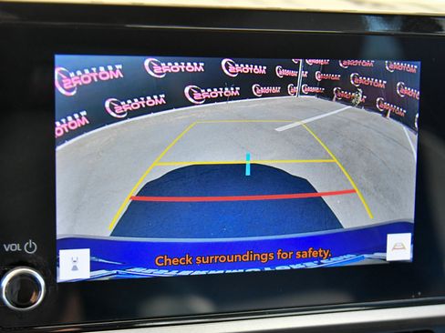 Used 2025 Toyota Camry SE w/ Convenience Package FWD image 19
