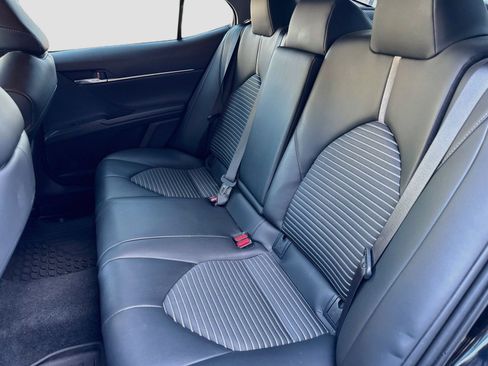 Used 2023 Toyota Camry SE FWD image 14