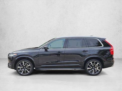 Used 2021 Volvo XC90 T6 Momentum w/ Climate Package image 7