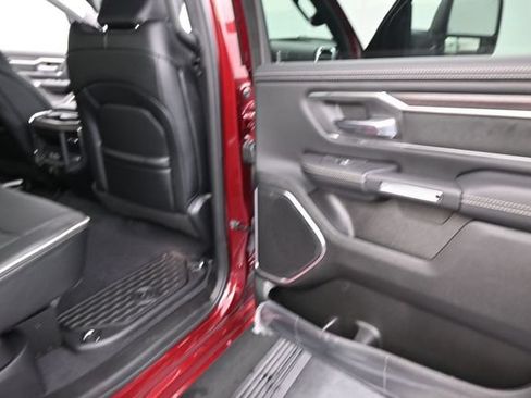 Used 2025 RAM 1500 Laramie w/ Laramie Southwest Edition AWD/4WD image 8