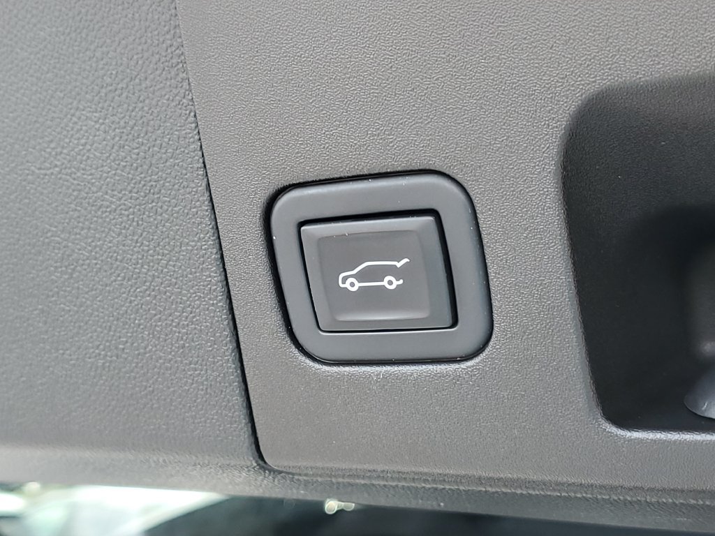 Certified 2023 Cadillac XT5 Premium Luxury w/ LPO, Floor Liner Package FWD image 34