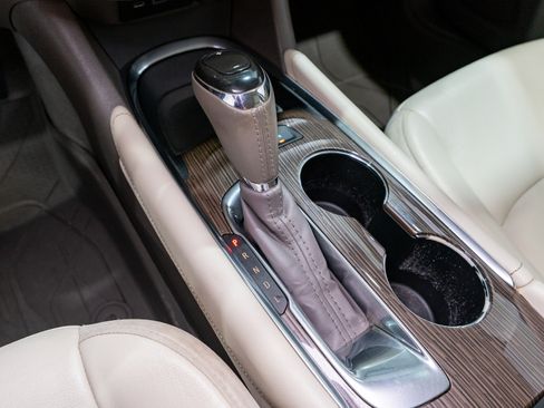 Used 2019 Chevrolet Malibu LT w/ Leather Package FWD image 21