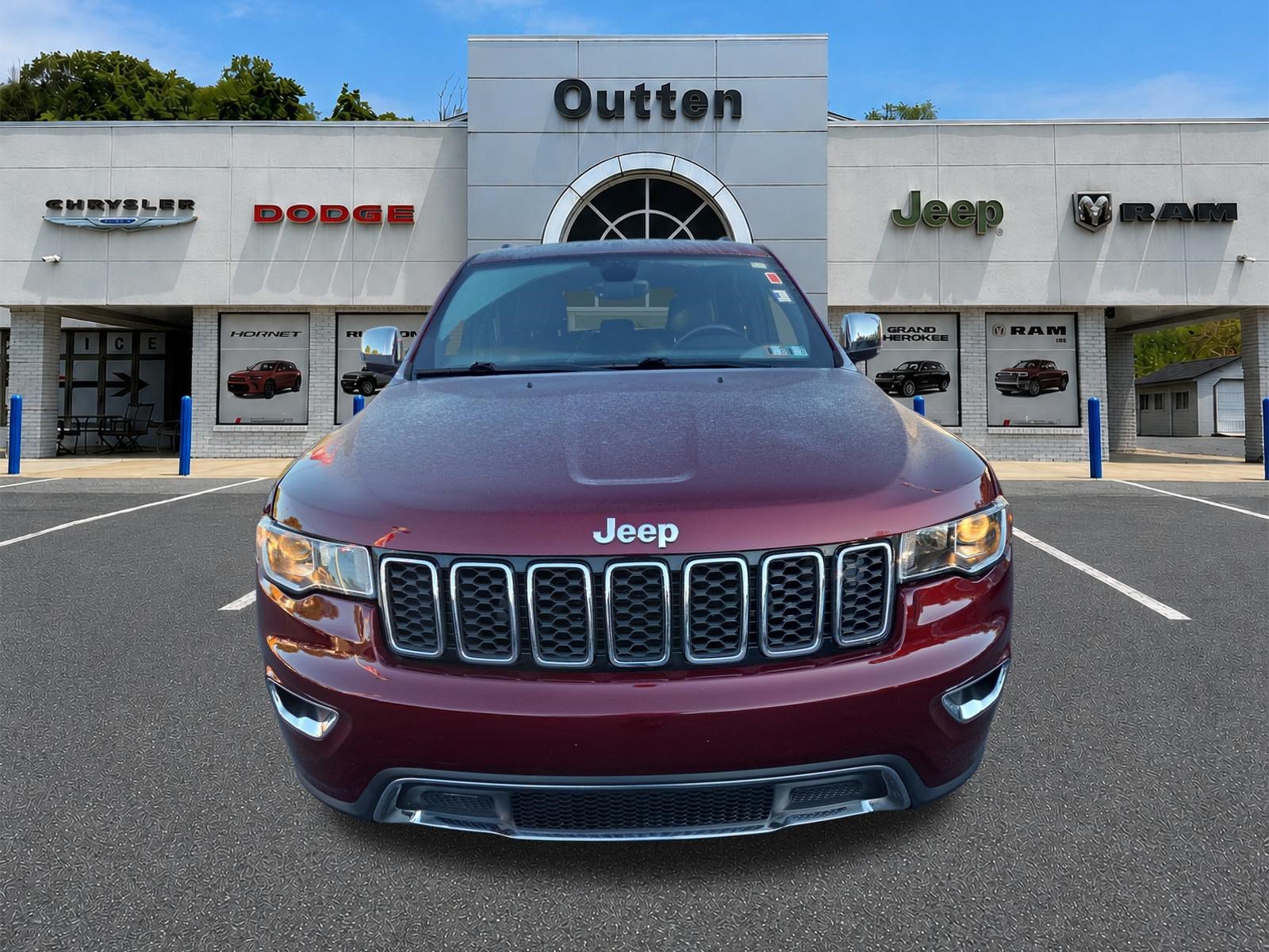 Certified 2017 Jeep Grand Cherokee Limited AWD/4WD image 9