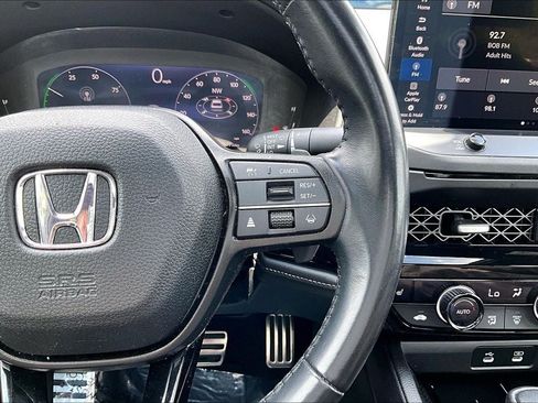 Used 2025 Honda Accord Sport image 22