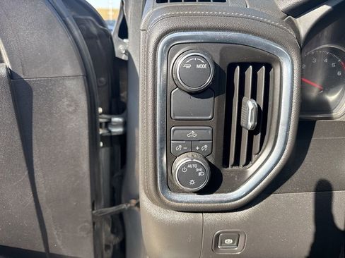 Used 2020 Chevrolet Silverado 1500 LT w/ Texas Edition image 12