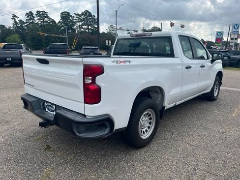 Used 2020 Chevrolet Silverado 1500 W/T w/ Trailering Package AWD/4WD image 4