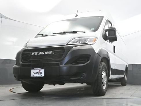 Used 2023 RAM ProMaster 2500 FWD image 31