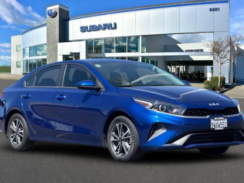 Used 2023 Kia Forte LXS FWD image 5