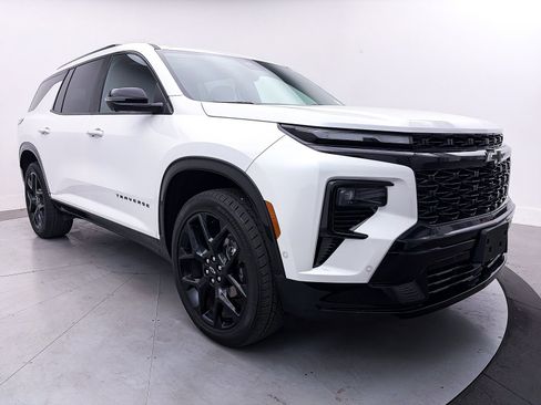 Used 2024 Chevrolet Traverse RS w/ LPO, Floor Liner Package image 12