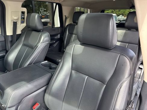 Used 2023 Ford Expedition XLT RWD image 27