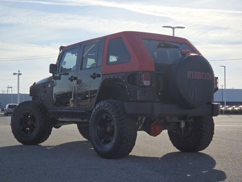 Used 2013 Jeep Wrangler Unlimited Rubicon w/ Max Tow Pkg image 13