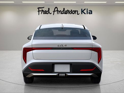 New 2025 Kia K4 LXS image 24