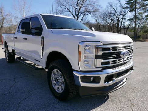 Used 2024 Ford F250 XLT w/ FX4 Off-Road Package image 4