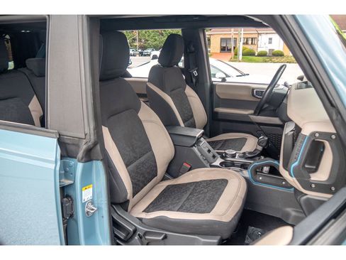 Used 2022 Ford Bronco Wildtrak image 14