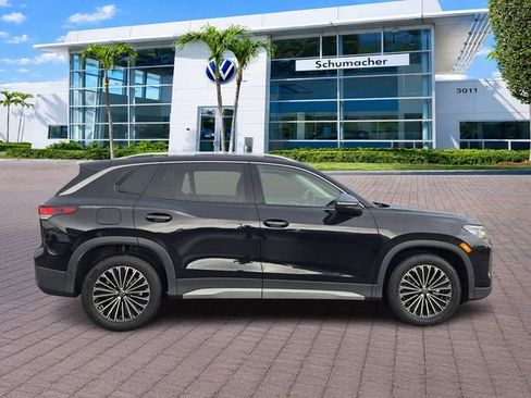 New 2026 Volkswagen Tiguan S FWD image 8