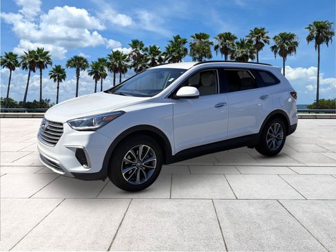Used 2019 Hyundai Santa Fe XL SE image 4