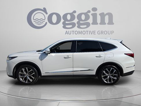 Certified 2024 Acura MDX FWD w/ Technology Package image 2