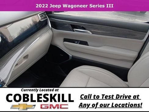 Used 2022 Jeep Wagoneer Series III w/ Premium Group I image 25