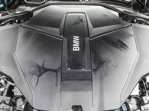 Used 2026 BMW i7 xDrive60 w/ Premium Package AWD/4WD image 23
