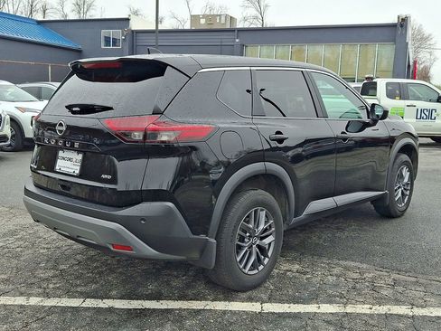 Used 2023 Nissan Rogue S AWD/4WD image 6