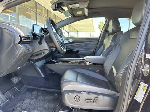 Certified 2024 Volkswagen ID.4 S image 23