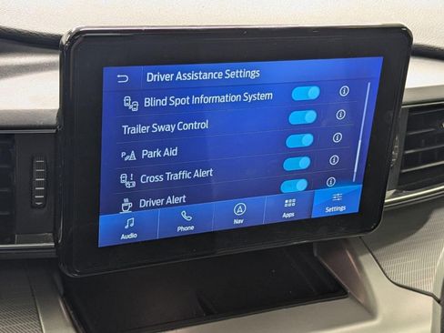 Used 2022 Ford Explorer XLT w/ Equipment Group 202A image 31