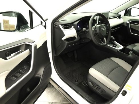 Certified 2023 Toyota RAV4 XLE image 9