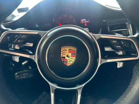 Used 2017 Porsche Macan GTS AWD/4WD image 27