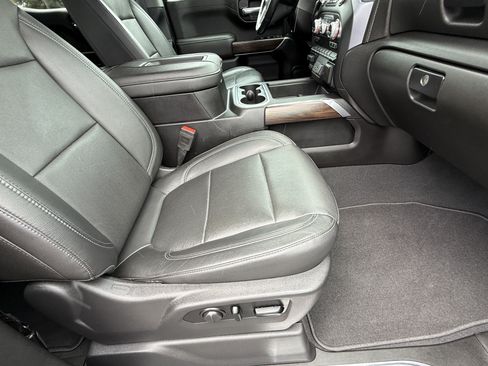 Used 2019 GMC Sierra 1500 SLT w/ SLT Premium Package AWD/4WD image 14