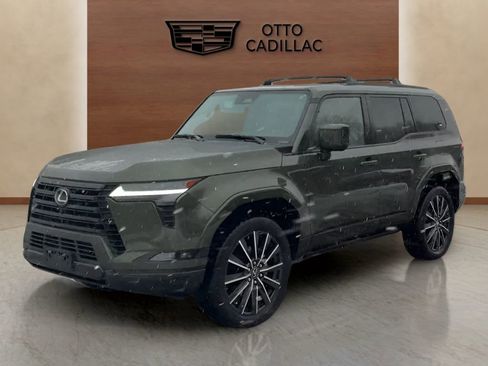 Used 2024 Lexus GX 550 image 1