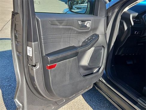 Used 2025 Ford Escape Active image 15