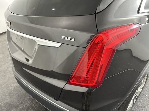 Used 2018 Cadillac XT5 Luxury w/ Driver Awareness Package FWD image 26
