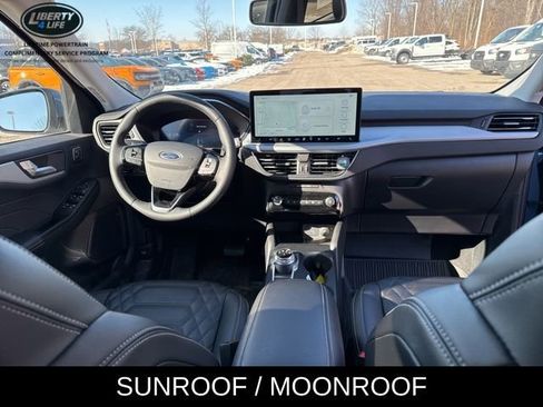 Used 2024 Ford Escape Platinum w/ Premium Technology Package image 11