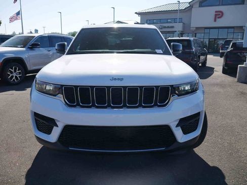 New 2025 Jeep Grand Cherokee Laredo X image 2