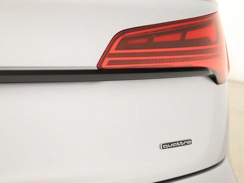 Certified 2024 Audi Q5 e Premium Plus AWD/4WD image 34