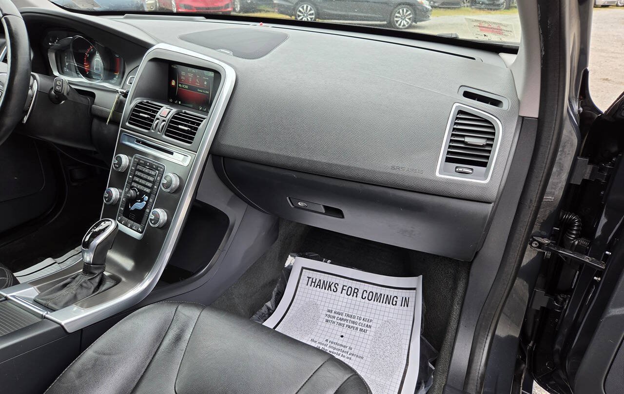 Used 2015 Volvo XC60 T6 Platinum AWD/4WD image 14