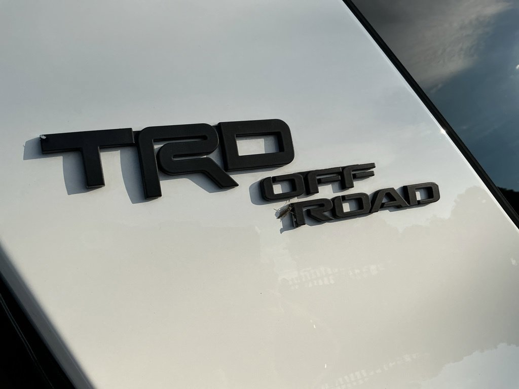 Used 2017 Toyota 4Runner TRD Off-Road Premium AWD/4WD image 8