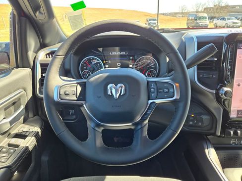 New 2026 RAM 2500 Big Horn AWD/4WD image 17