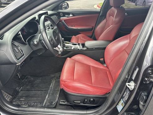 Used 2022 Kia Stinger GT-Line w/ Sun & Sound Package RWD image 10