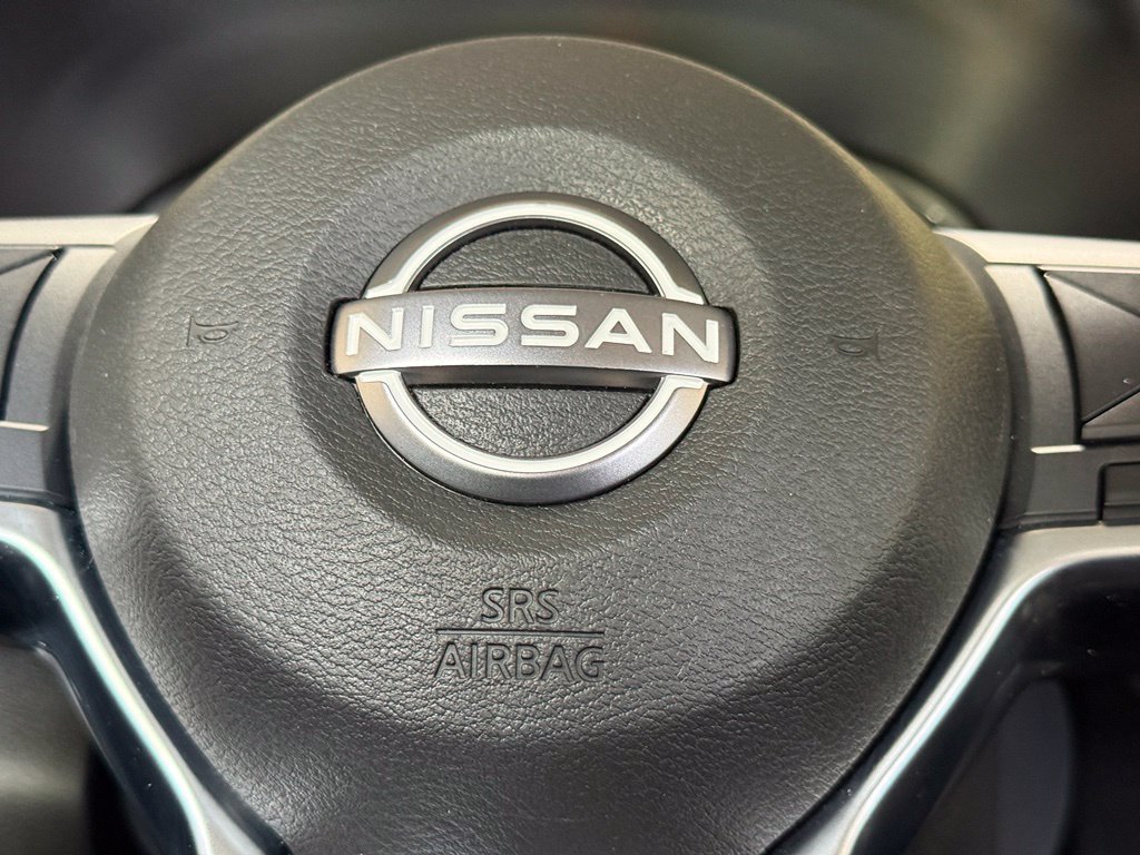 Used 2024 Nissan Kicks SR w/ SR Premium Package FWD image 18