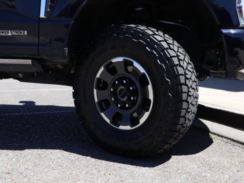 Used 2024 Ford F350 Platinum w/ Tremor Off-Road Package AWD/4WD image 13