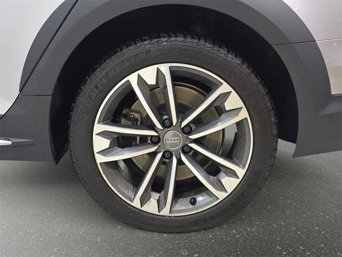 Used 2017 Audi A4 2.0T allroad Premium w/ Audi MMI Navigation Plus image 32
