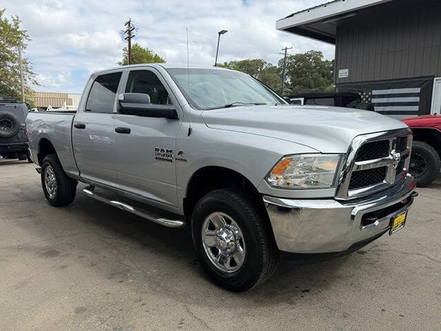 Used 2015 RAM 2500 Tradesman w/ Chrome Appearance Group AWD/4WD image 7
