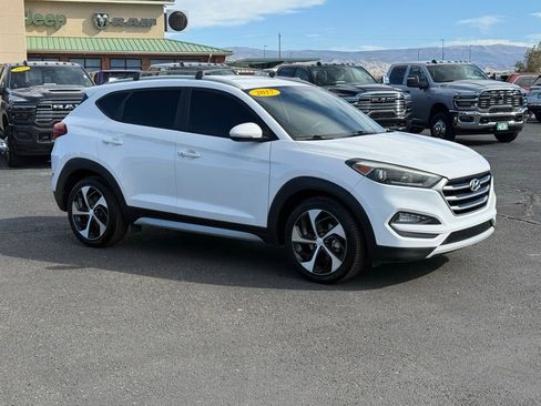 Used 2017 Hyundai Tucson Sport image 9