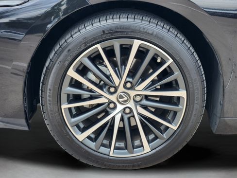Used 2025 Lexus ES 350 w/ Premium Package FWD image 40